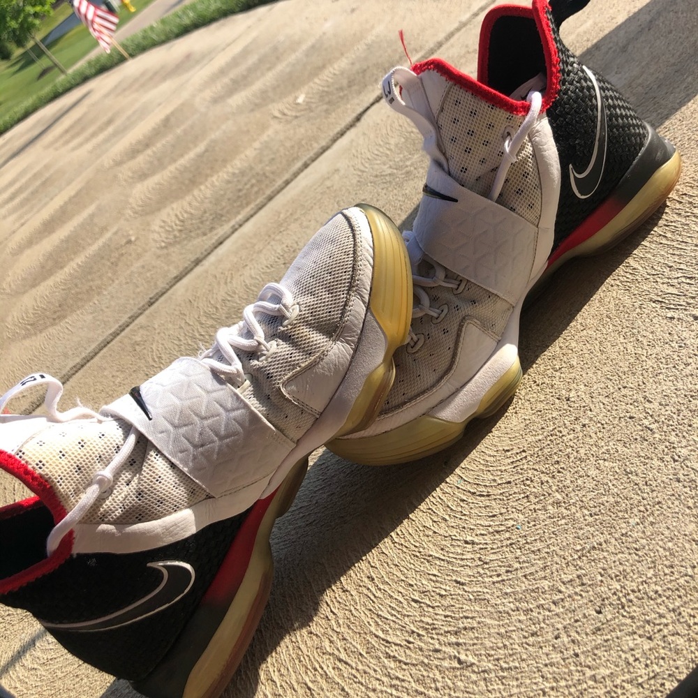 Lebron 14 used - Picture 6 of 7